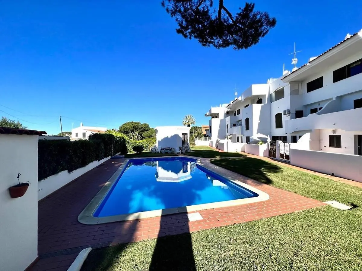 Cozy 2 Bedroom W Pool In Vilamoura By Lovelystay Quarteira Apartment