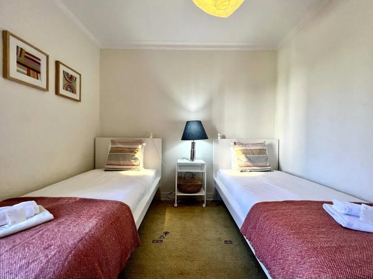 Cozy 2 Bedroom W Pool In Vilamoura By Lovelystay Quarteira 0*,